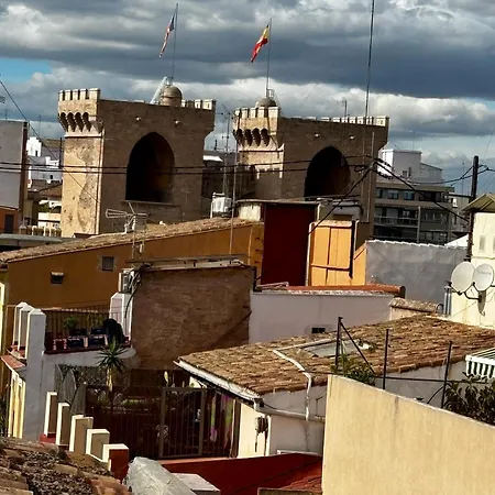公寓 Atico Abuhardillado En El Centro Historico De 瓦伦西亚