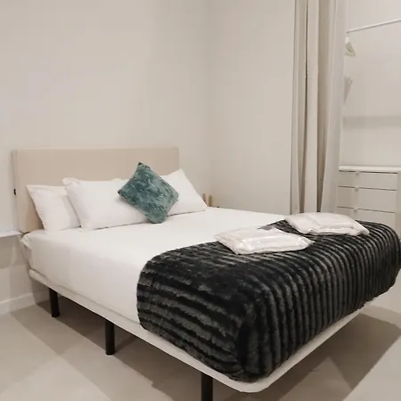 Loft Piva - Direct Entry Nou Moles Bioparc Area شقة