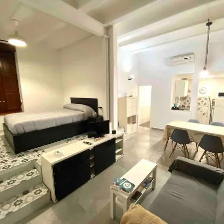 Refurbished In The Center Appartement *