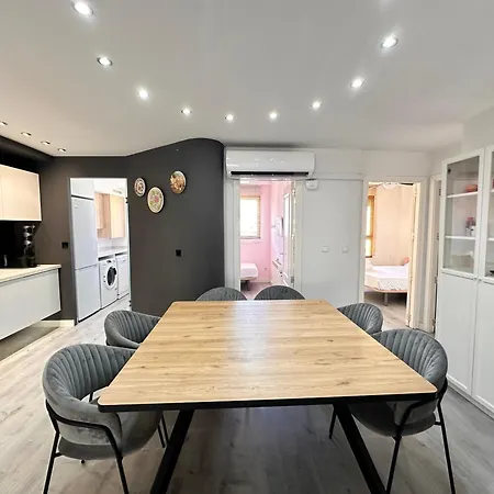 Daire Atico Duplex Con Terraza & Parking En El Centro Valensiya