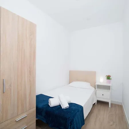 Spacest - Carrer De Mariano Ribera A شقة فالنسيا