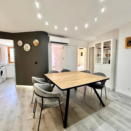 Daire Atico Duplex Con Terraza & Parking En El Centro