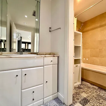 Atico Duplex Con Terraza & Parking En El Centro Valensiya