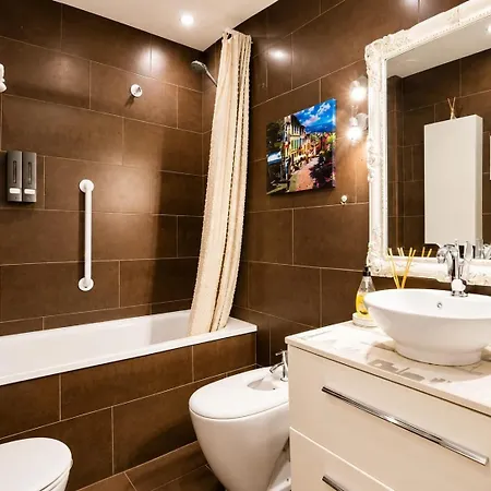 아파트 Centro Luxury Oasis 5 *