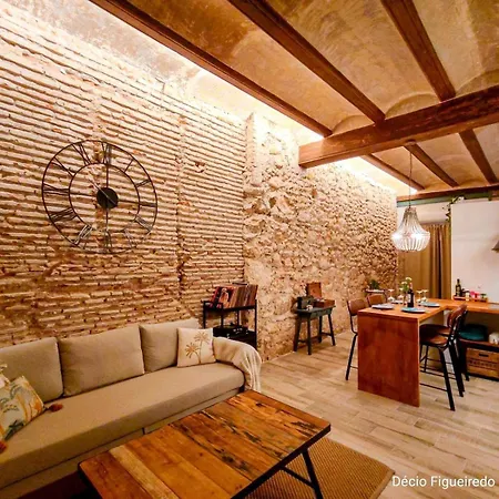 Cabanal Mediterranean Patio דירה *