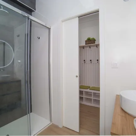 Spacest - Carrer De Mariano Ribera A فالنسيا