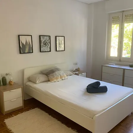 Spacious Family With Huge Terrace דירה *