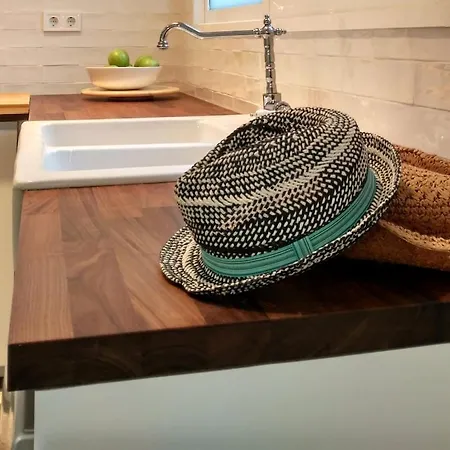 Spacious Family With Huge Terrace דירה