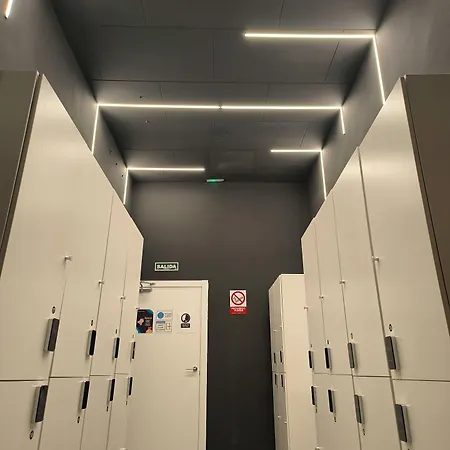 Capsule Hotel Cápsula 2*