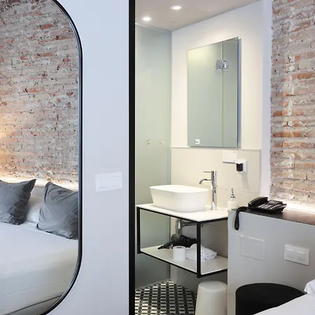 & Co. Quart Boutique 3* Valencia