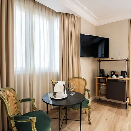 Melia Plaza Hotel