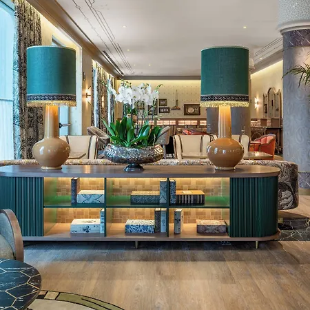 Palacio Santa Clara, Autograph Collection 4*