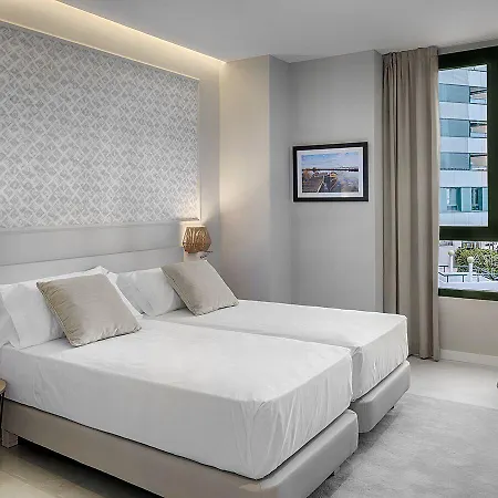 Opera House Hotel 3*