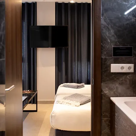 Aparthotel Ramirez Flats 4*