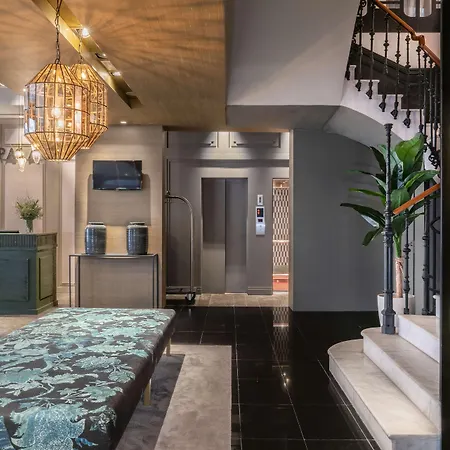 Vincci Palace Hotel 4*