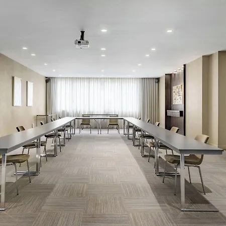 Ac By Marriott 4* Валенсия