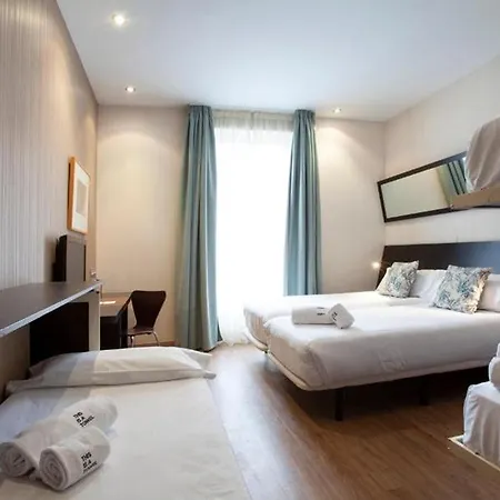 Petit Palace Ruzafa מלון 3*