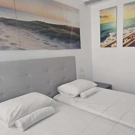 Aptstouristgroups 45 * Valencia