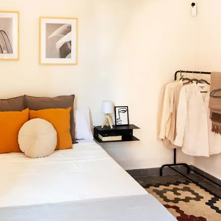 Spacest - Carrer De Francesc Cubells A * Valencia