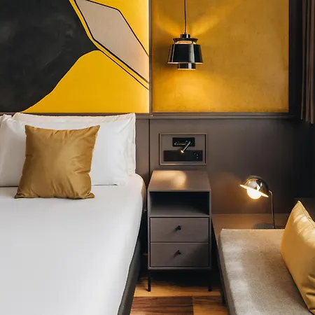 Hotel Mate Lucia 4*