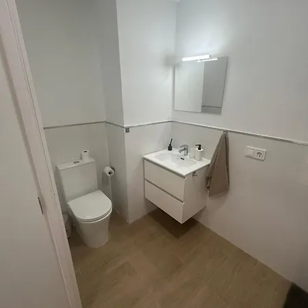 Excelente Casa Renovada Cerca De La Playa * Valencia