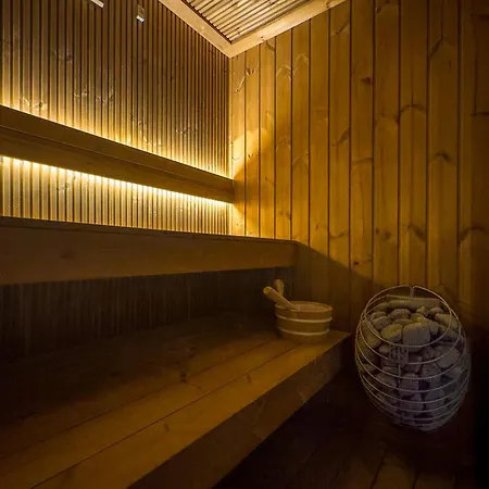 Cadiz Aparthotel 4*