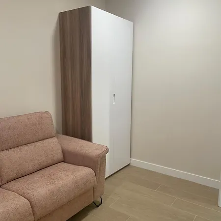 Aparthotel Espacio Coworking-estudios Con Residencia Cerca Campus Universitario *