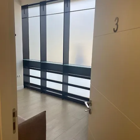 Espacio Coworking-estudios Con Residencia Cerca Campus Universitario Valenza