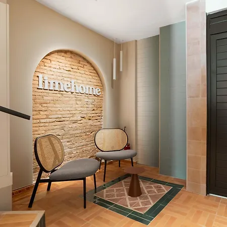 Limehome Carrer D'ernest Anastasio Hotel apartamentowy 4*