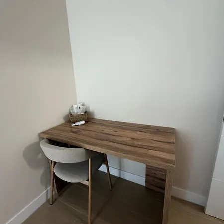 Espacio Coworking-estudios Con Residencia Cerca Campus Universitario Aparthotel