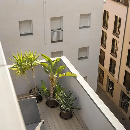 Macsuites Market Valencia