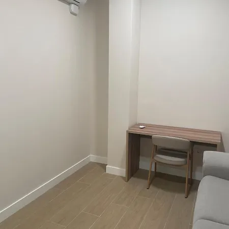 Aparthotel Espacio Coworking-estudios Con Residencia Cerca Campus Universitario Valenza