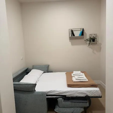 Aparthotel Espacio Coworking-estudios Con Residencia Cerca Campus Universitario