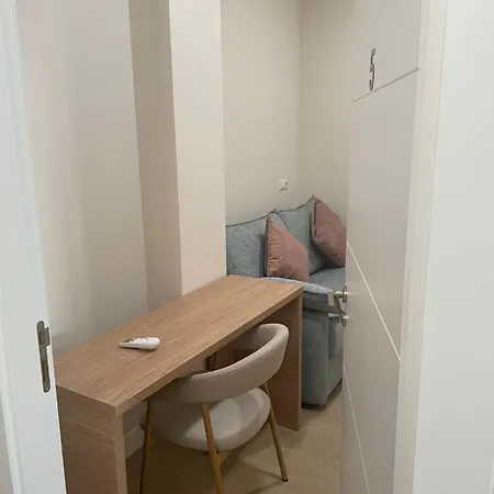 Aparthotel Espacio Coworking-estudios Con Residencia Cerca Campus Universitario