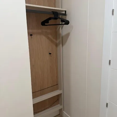 Aparthotel Espacio Coworking-estudios Con Residencia Cerca Campus Universitario Valenza