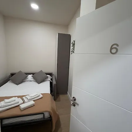 Espacio Coworking-estudios Con Residencia Cerca Campus Universitario Valenza