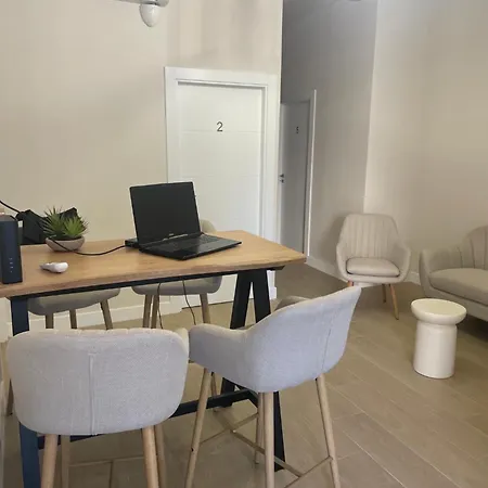 Espacio Coworking-estudios Con Residencia Cerca Campus Universitario *