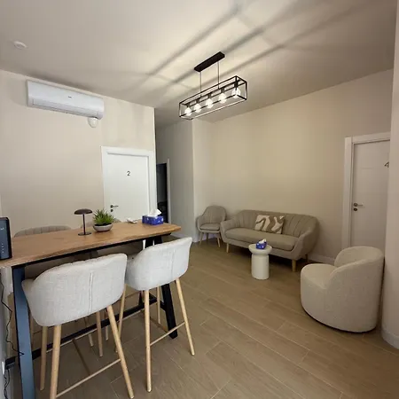Espacio Coworking-estudios Con Residencia Cerca Campus Universitario *