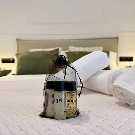 Dharma By Concept Flats Aparthotel Valenza