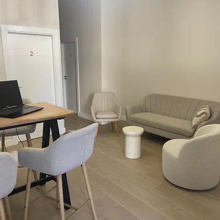 Espacio Coworking-estudios Con Residencia Cerca Campus Universitario Aparthotel