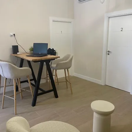 Espacio Coworking-estudios Con Residencia Cerca Campus Universitario * Valenza