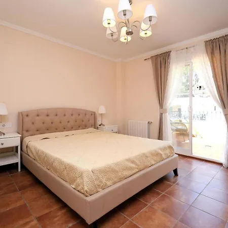 Gran Casa Con Piscina En Naquera Vakantiehuis Valencia