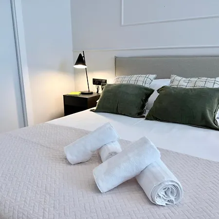 Aparthotel Dharma By Concept Flats 3*