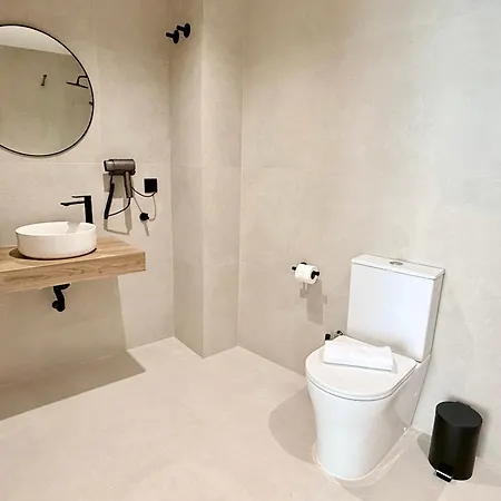 Dharma By Concept Flats Aparthotel Valenza