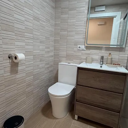 Aparthotel Espacio Coworking-estudios Con Residencia Cerca Campus Universitario *