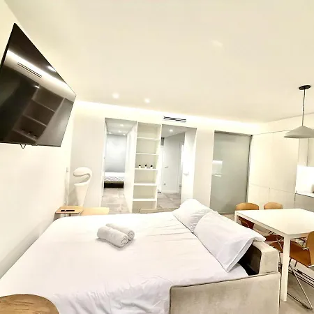 Spacious 2br,2ba Near Nou Mestalla Appartement