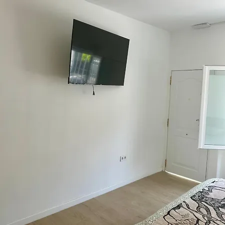Excellent Renovated House Close To The * Valencia