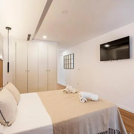 Super Duplex 6 Pax At Science Arts Appartamento *