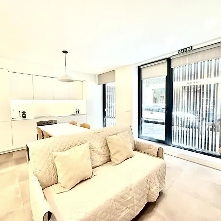 Spacious 2br,2ba Near Nou Mestalla Valencia
