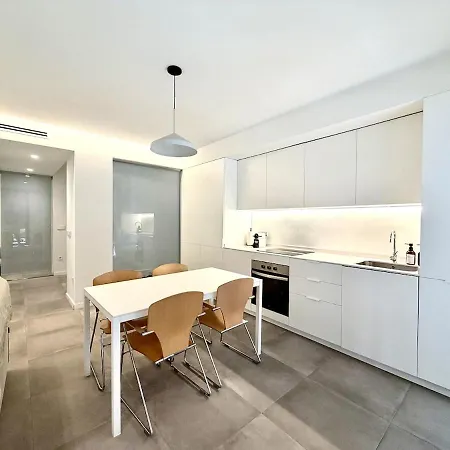Spacious 2br,2ba Near Nou Mestalla Appartement